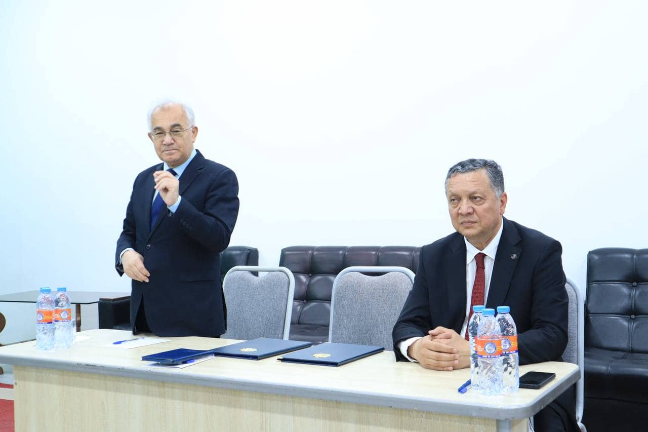 PF-21-son Farmon mazmuniga bag'ishlangan davra suhbati: 2030-yilgacha ustuvor yo'nalishlar talabalar bilan muhokama qilindi