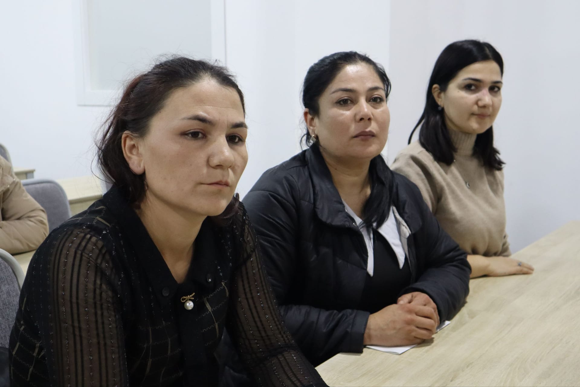 Bitiruvchi talabalar bilan rahbar va yoshlar uchrashuvi